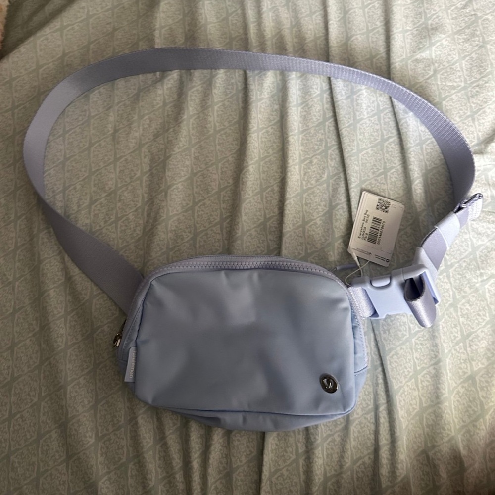 Everywhere Belt Bag NWT
